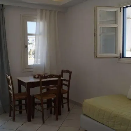 Hotel Alexandros And Páros